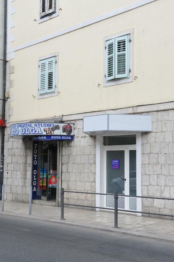 Flamingo Hostel Split Exterior photo